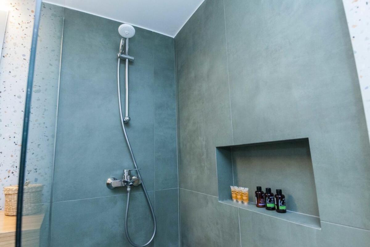 אתונה Pagrati Urban Oasis Getaway 2Bd Apt With Balcony מראה חיצוני תמונה